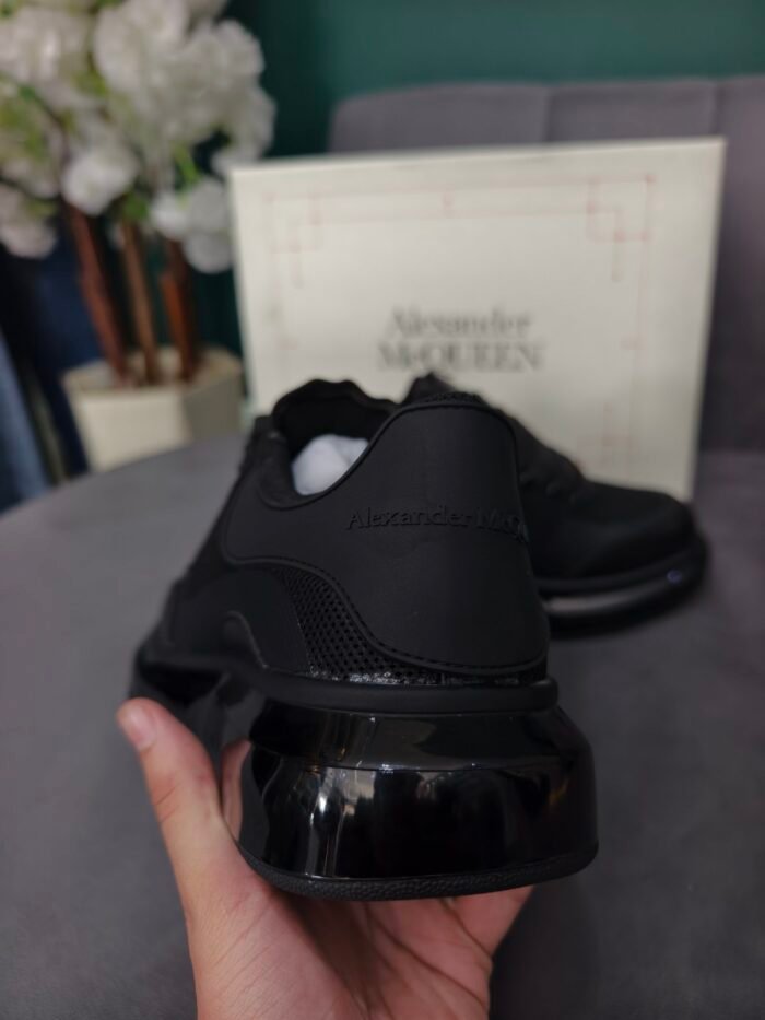 Alexandre McQueen Full Black – Image 3